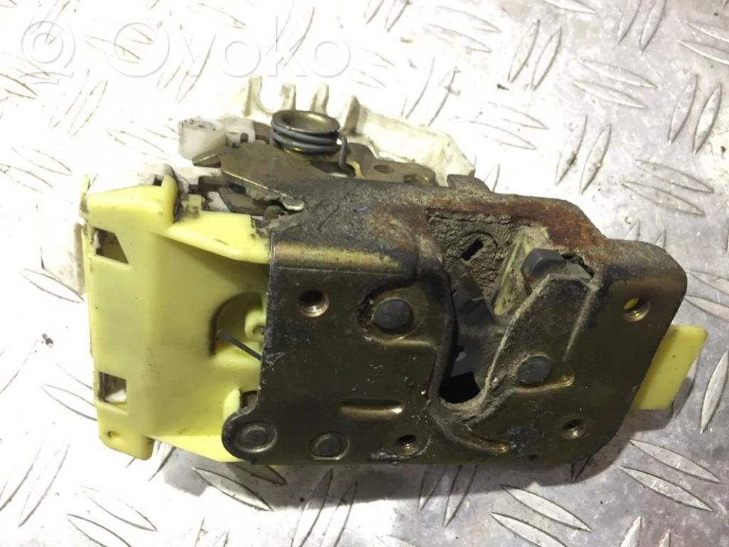 Ford Focus Încuietoare ușă spate 