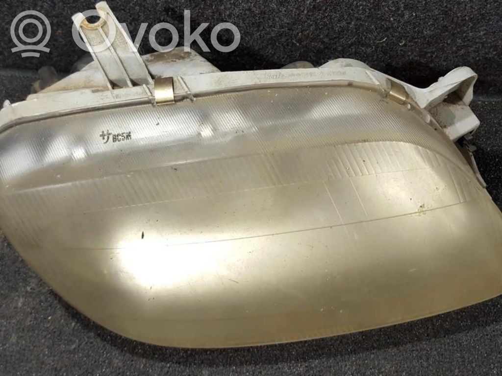 Mazda 323 Phare frontale 