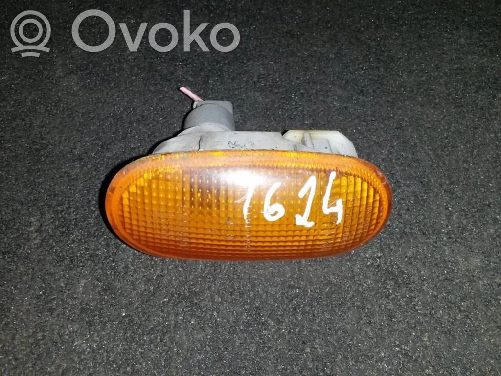 Mitsubishi Galant Seitenblinker 