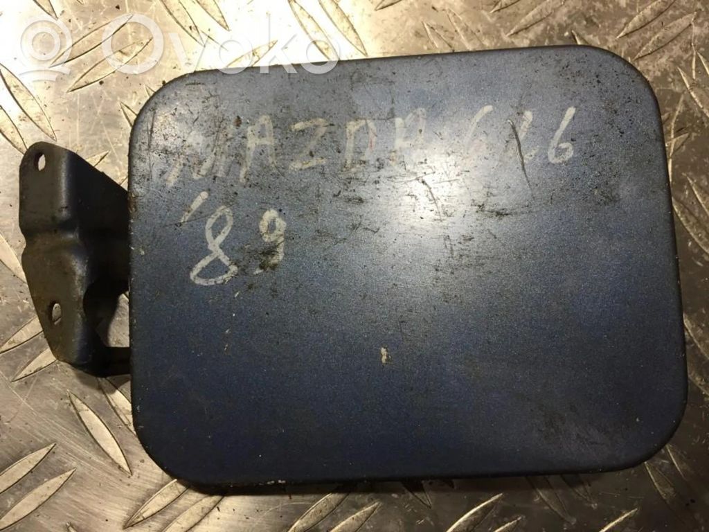Polttoainesäiliön korkki