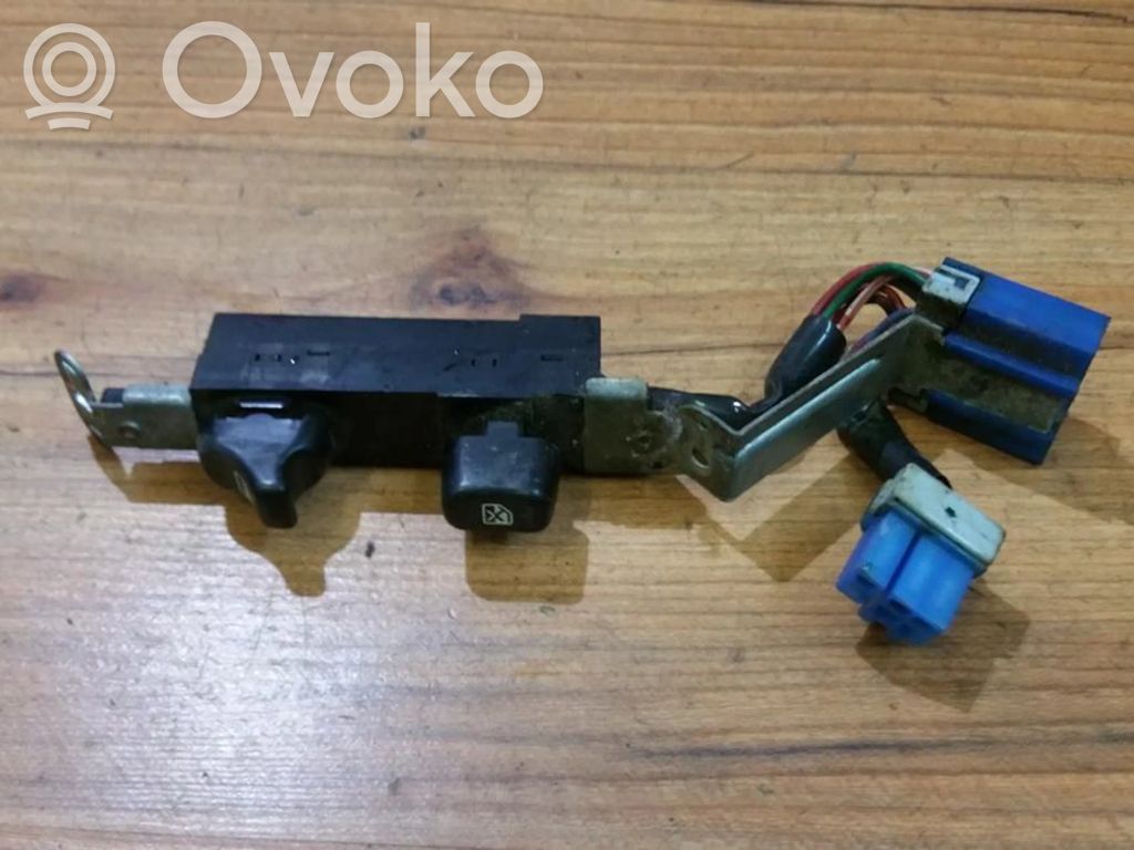 Nissan Primera Comutator comandă geamuri electrice 