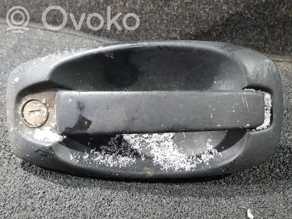 Etuoven ulkokahva