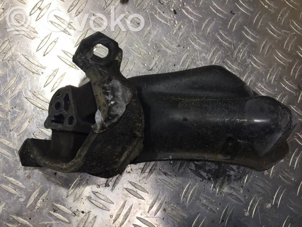 Opel Corsa B Wspornik / Mocowanie silnika 