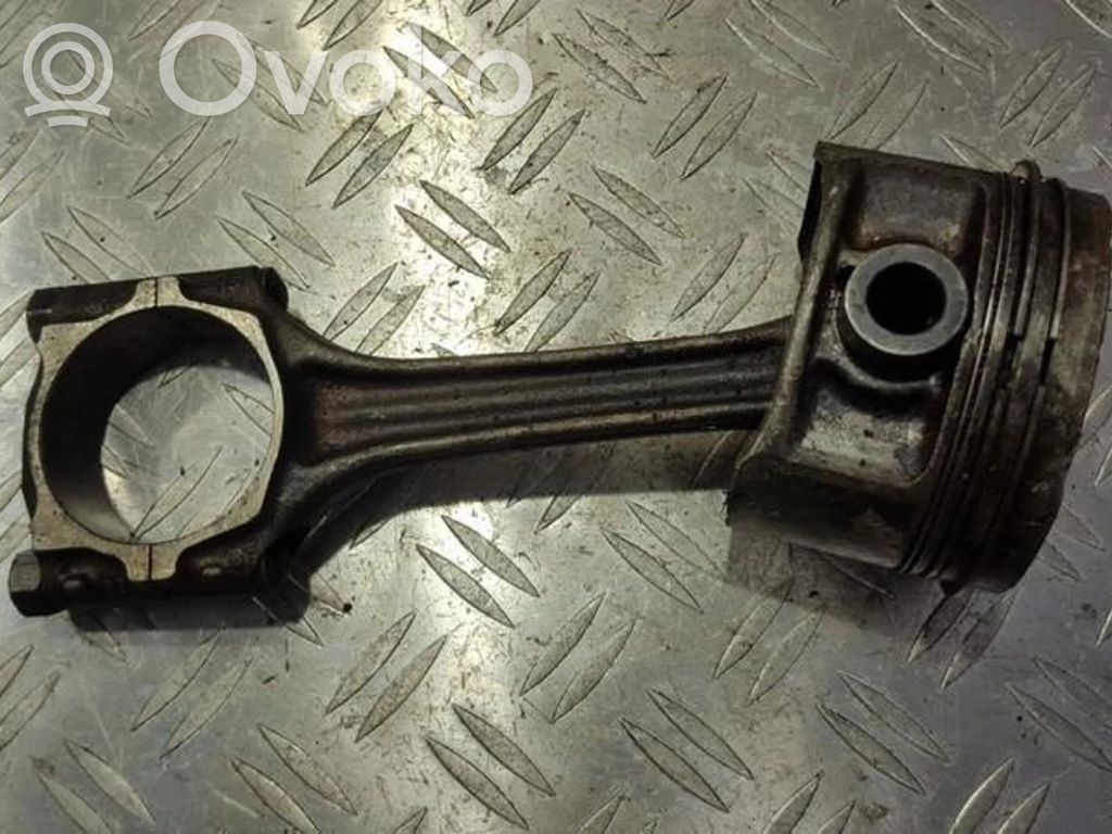 Audi A4 S4 B5 8D Pistón con biela 