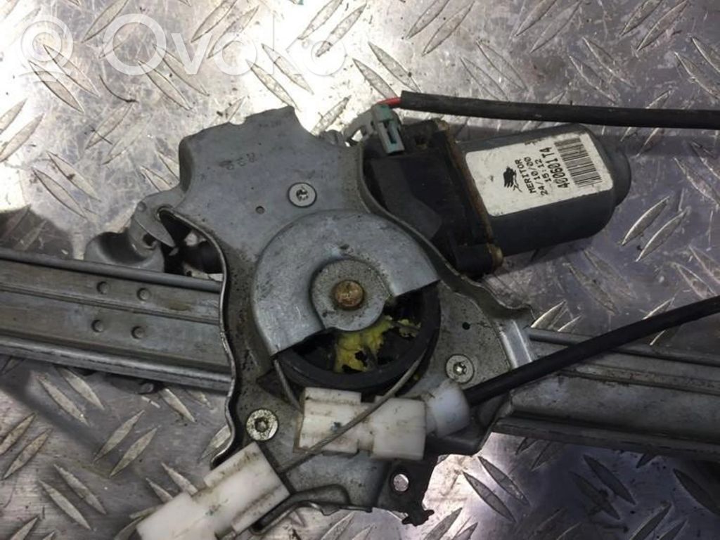 Nissan Almera Tino Motorino alzacristalli della portiera posteriore 