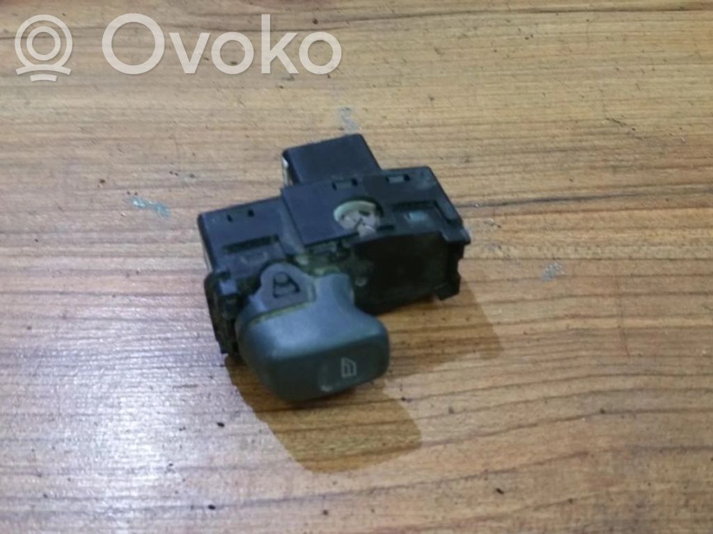 Electric window control switch   9472275,01W025,01W025,9472275