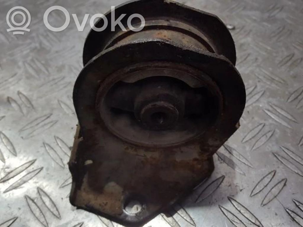 Engine mount bracket