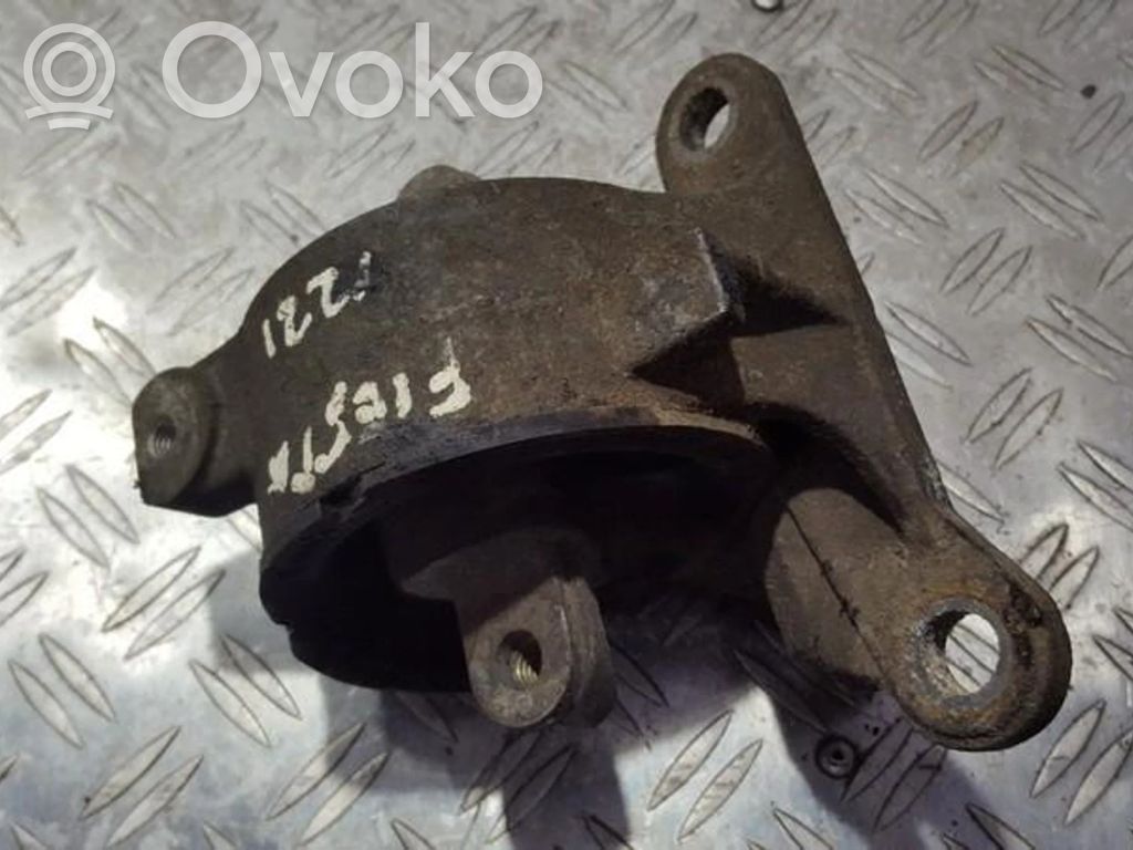 Ford Fiesta Engine mount bracket 