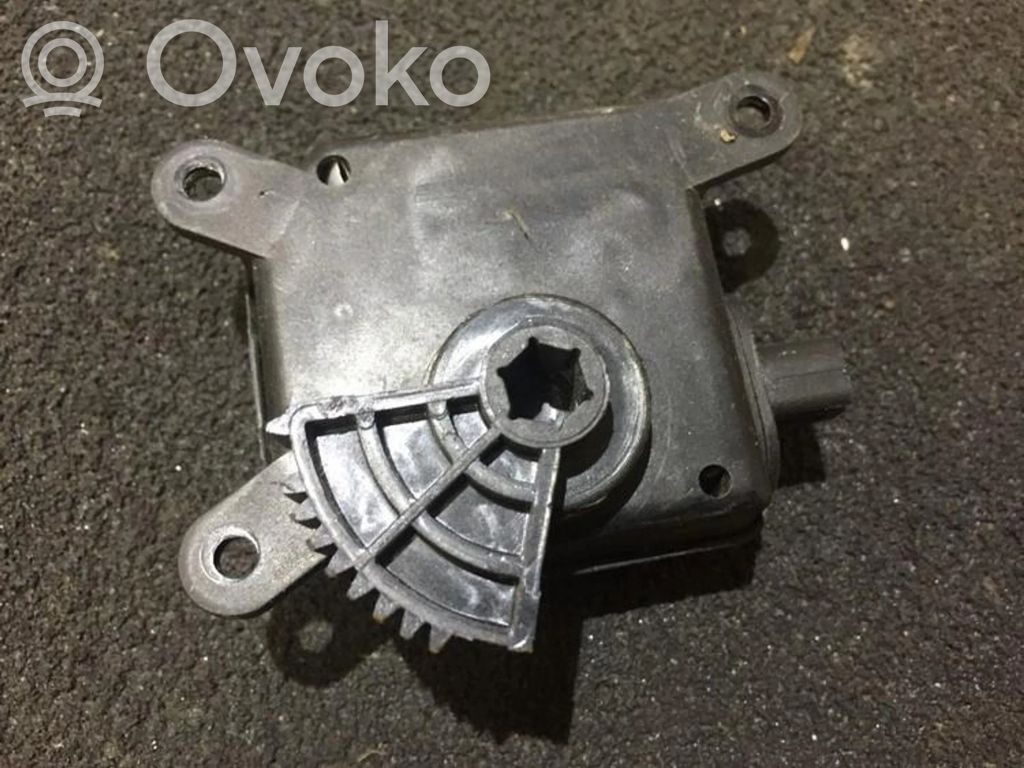 Opel Astra H Motorino attuatore aria 