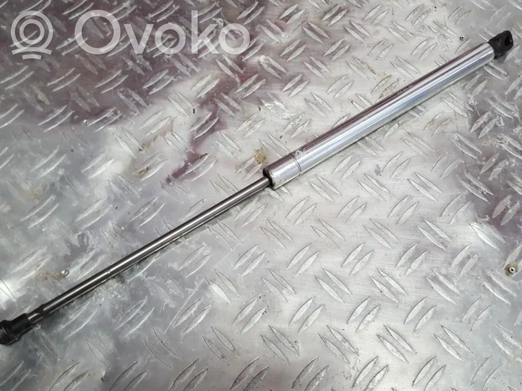 Volkswagen Polo Amortyzator klapy tylnej bagażnika 