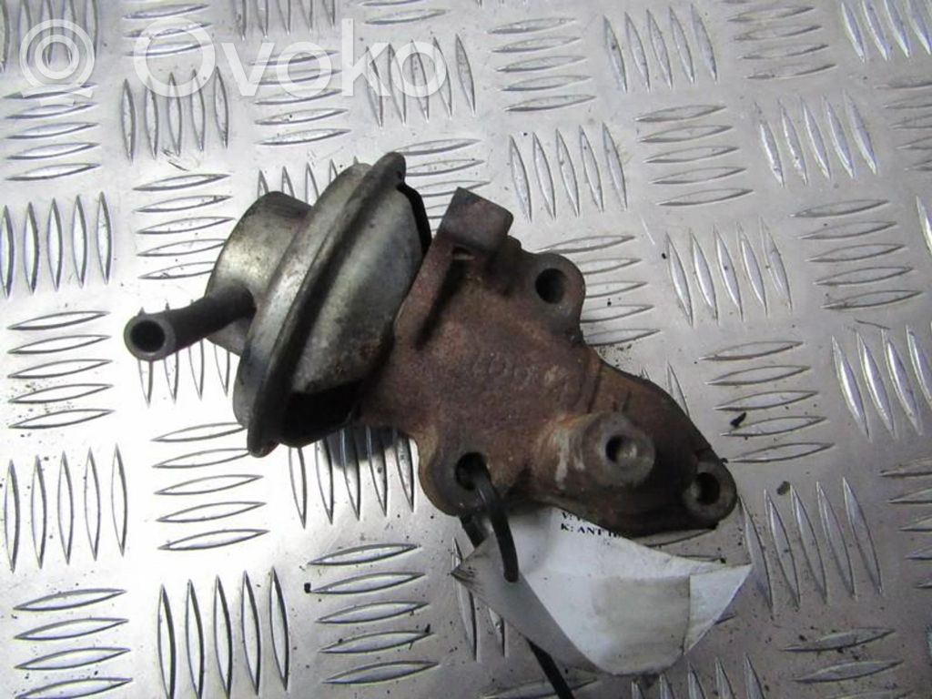 Toyota Avensis T220 Valvola EGR 