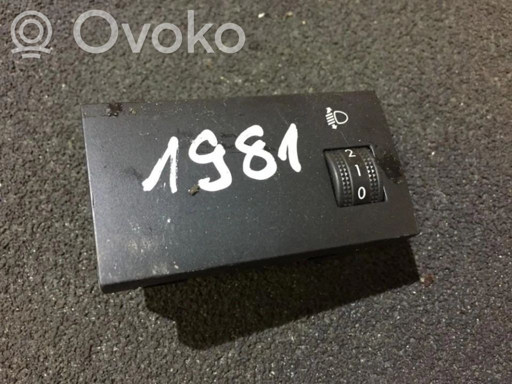 Mazda 2 Headlight level height control switch 