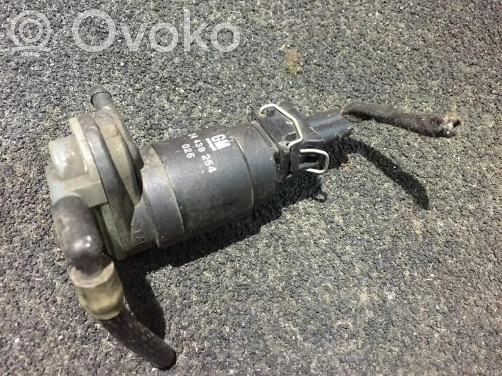 Opel Corsa C Pompa lavavetri parabrezza/vetro frontale