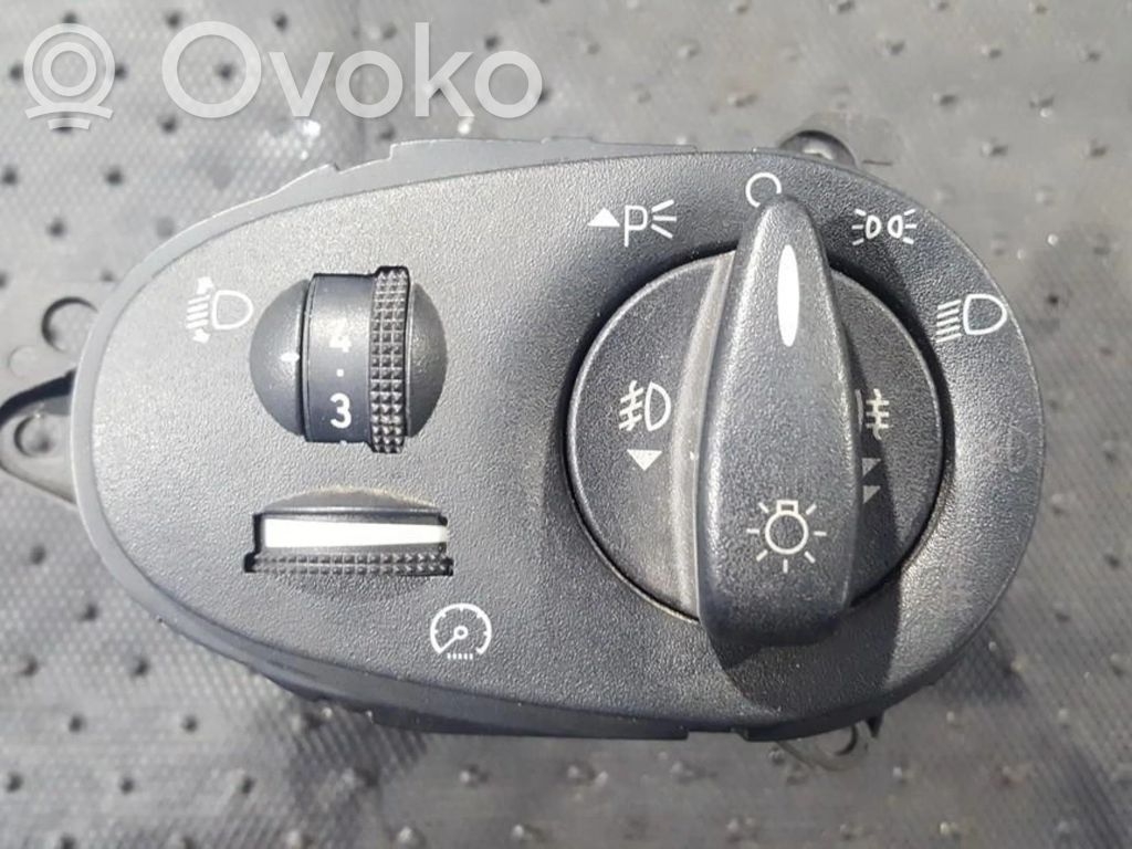 Ford Focus Light switch 