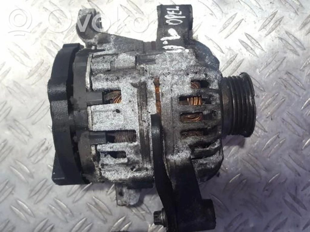 Opel Astra G Generatore/alternatore 