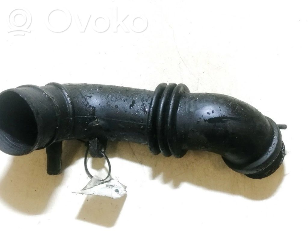 Mazda 626 Air intake hose/pipe 