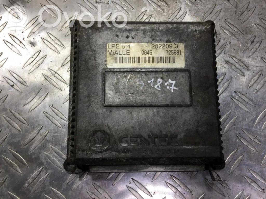 Nissan Almera N16 Moduł / Sterownik gazu LPG 
