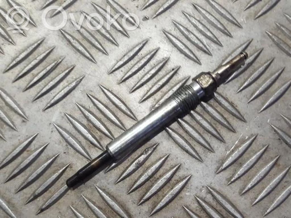 Świeca żarowa   Y930U,Y930U