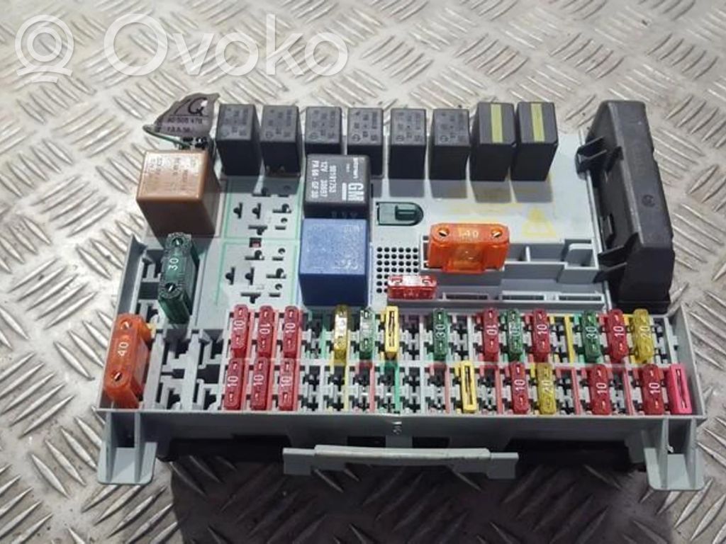 Opel Vectra B Set scatola dei fusibili