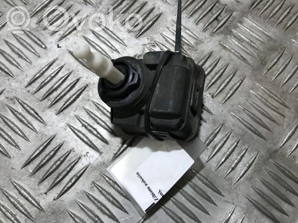 Opel Omega B1 Motorino di regolazione assetto fari 