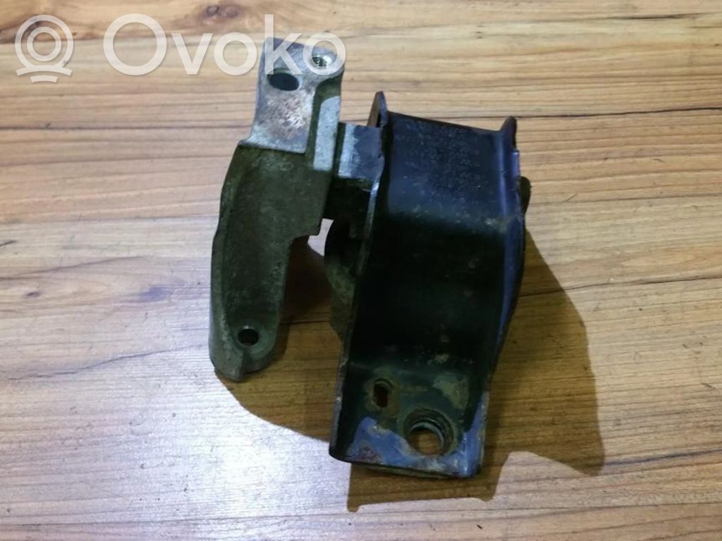 Nissan Micra Engine mount bracket 