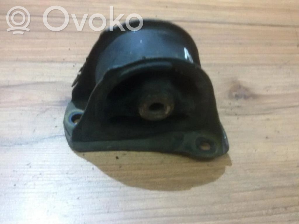 Engine mount bracket