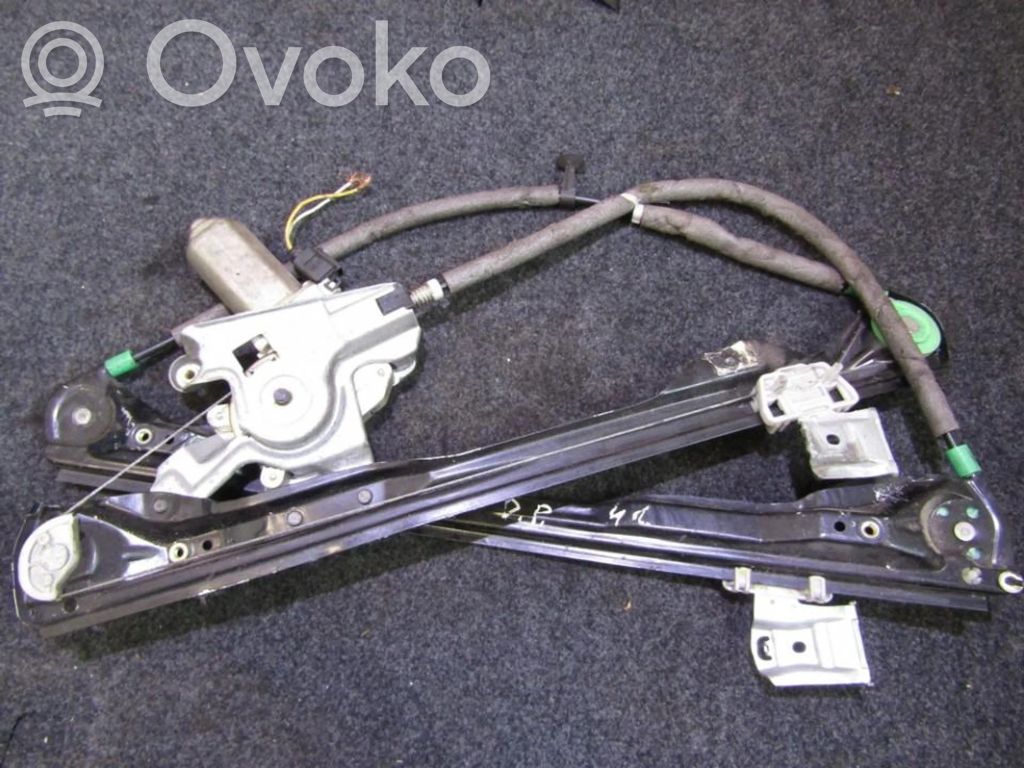 Ford Focus Alzacristalli del portellone scorrevole con motorino 