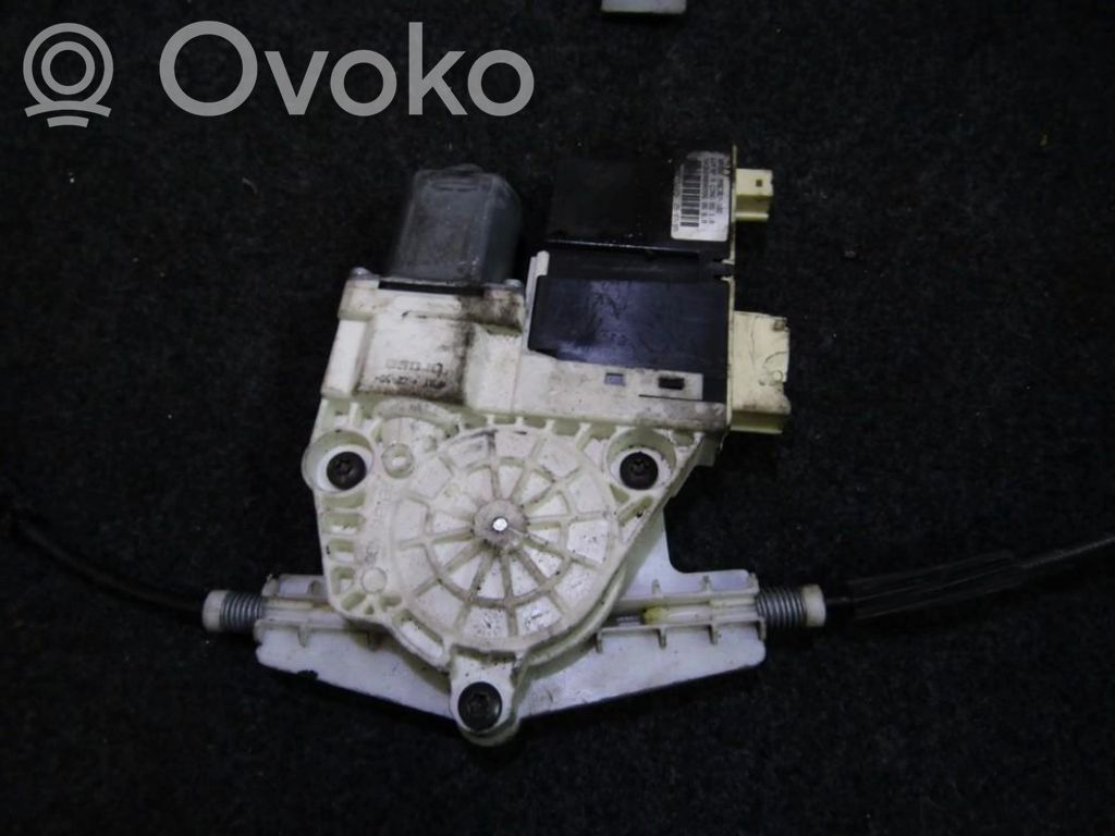 Citroen C4 I Moteur de lève-vitre de porte avant