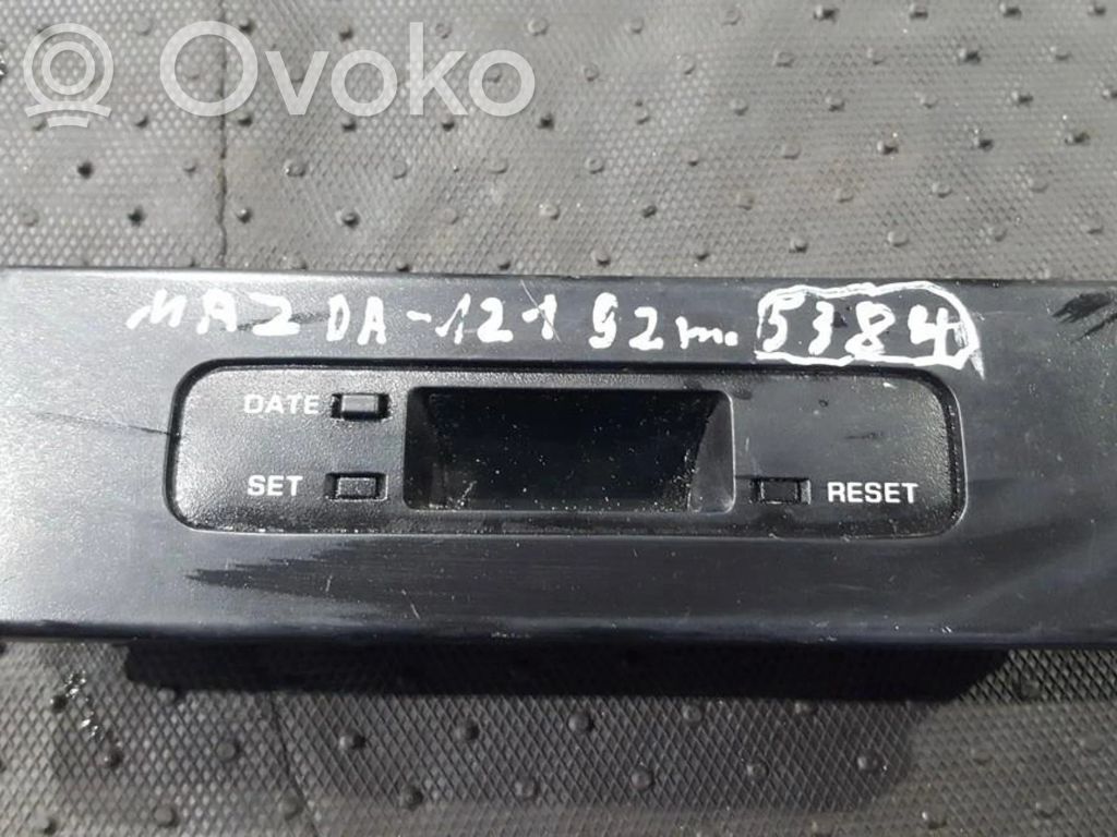 Mazda 121 Screen/display/small screen 
