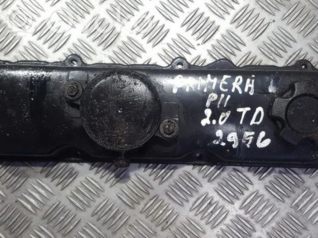 Nissan Primera Pokrywa zaworów 