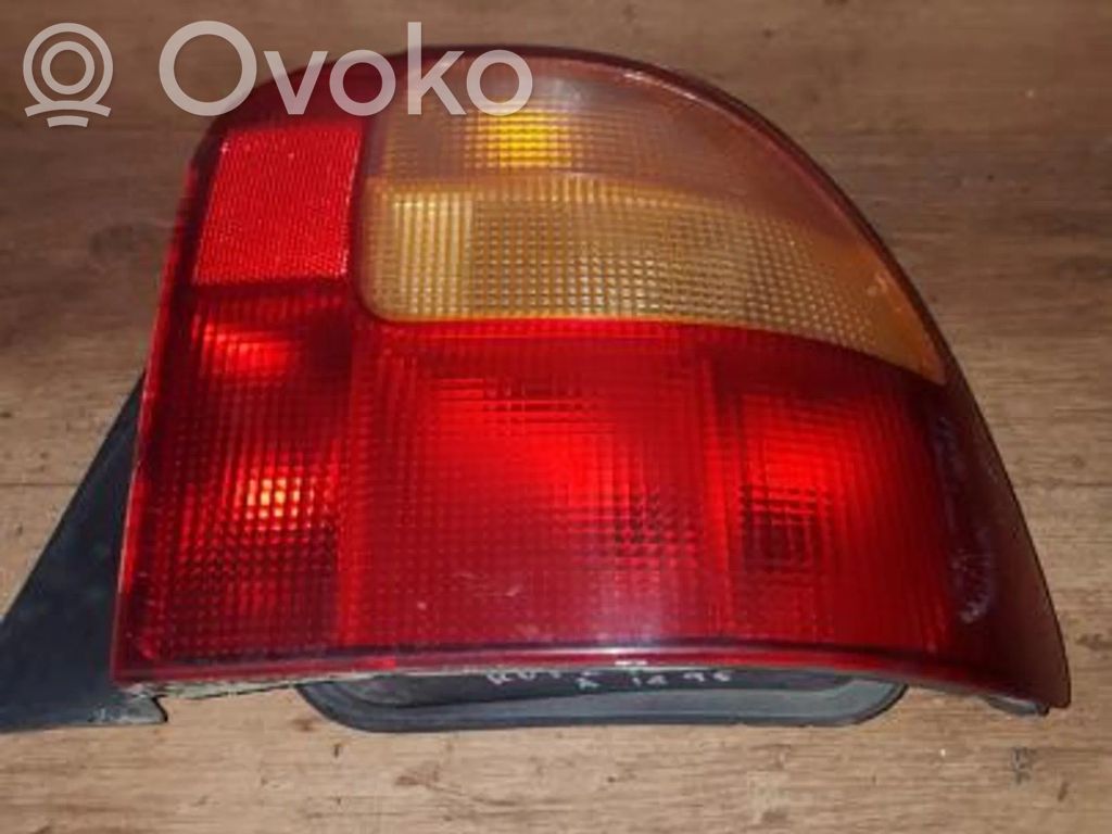 Rover 414 - 416 - 420 Feux arrière / postérieurs 