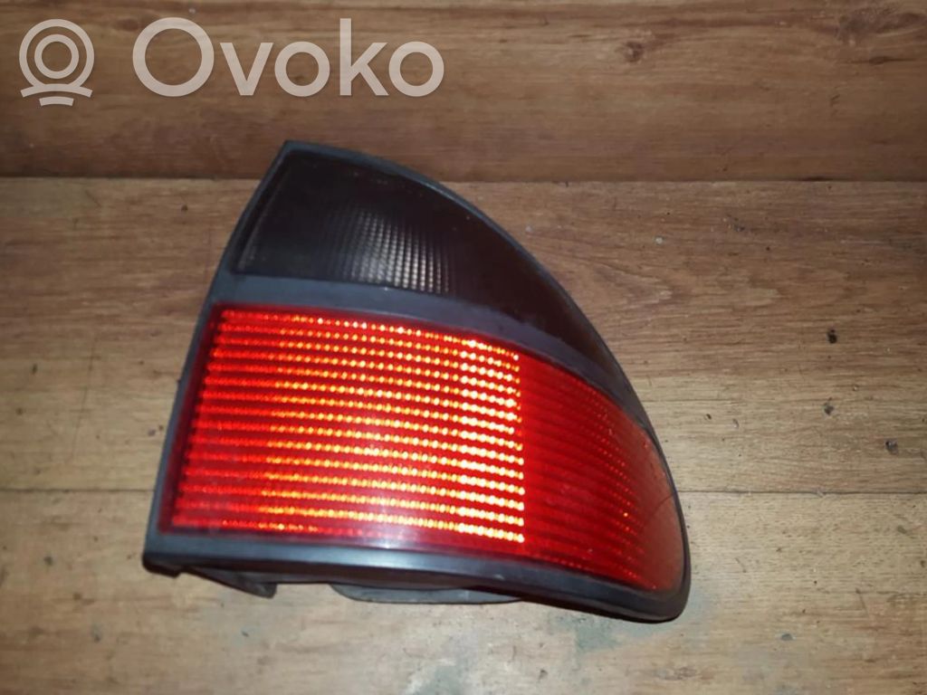 Renault Laguna I Luci posteriori