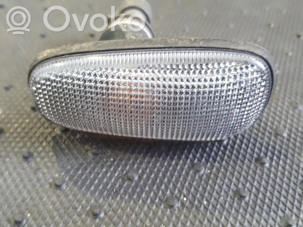 Opel Astra G Indicatore di direzione del parafango anteriore