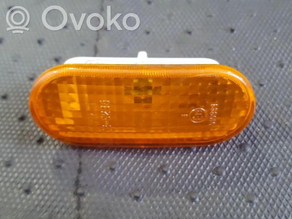 Volkswagen Golf IV Indicatore di direzione del parafango anteriore 