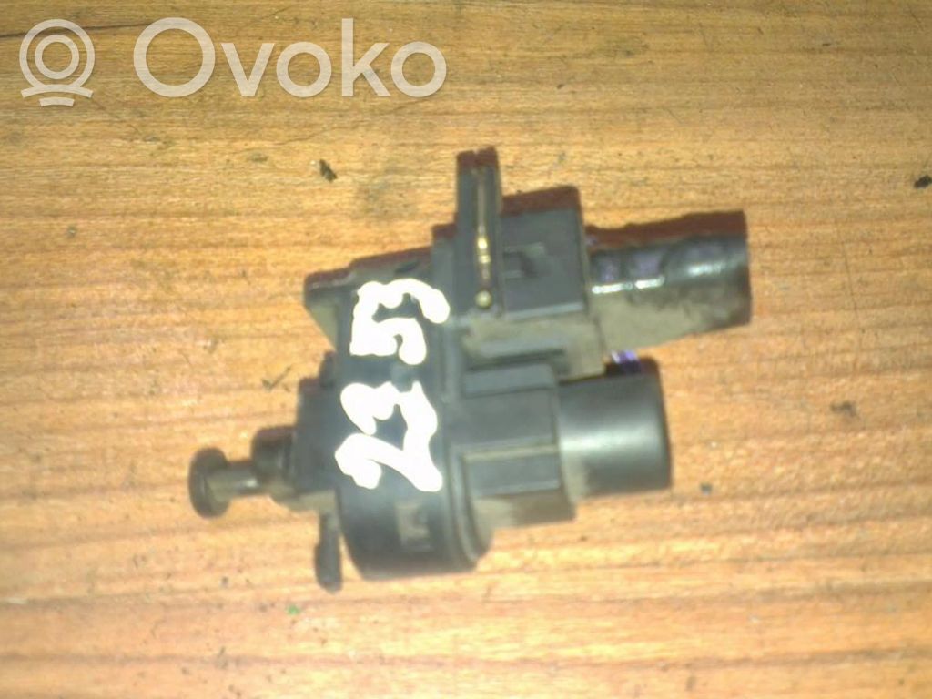 Ford Mondeo MK II Brake pedal sensor switch 