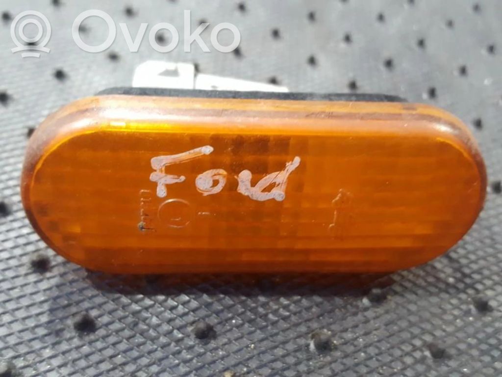 Volkswagen Caddy Seitenblinker 