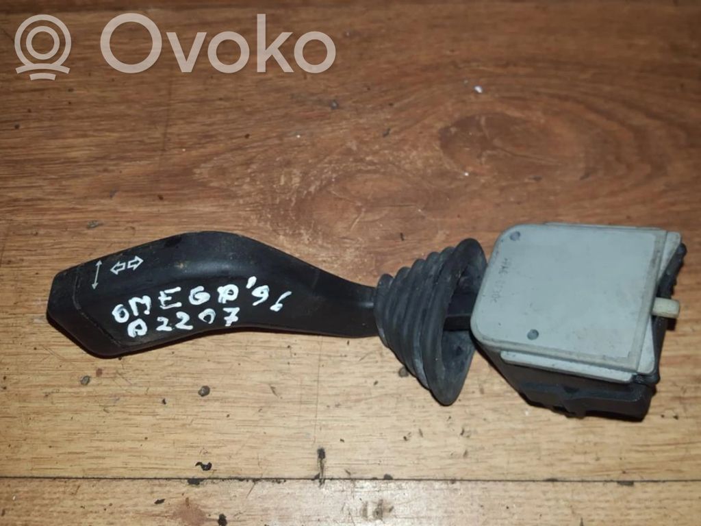Opel Omega B1 Manetă semnalizator 