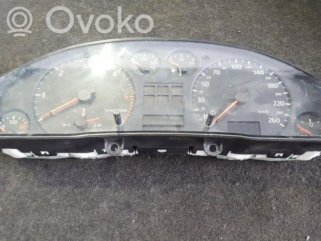 Audi A6 S6 C5 4B Tachimetro (quadro strumenti)