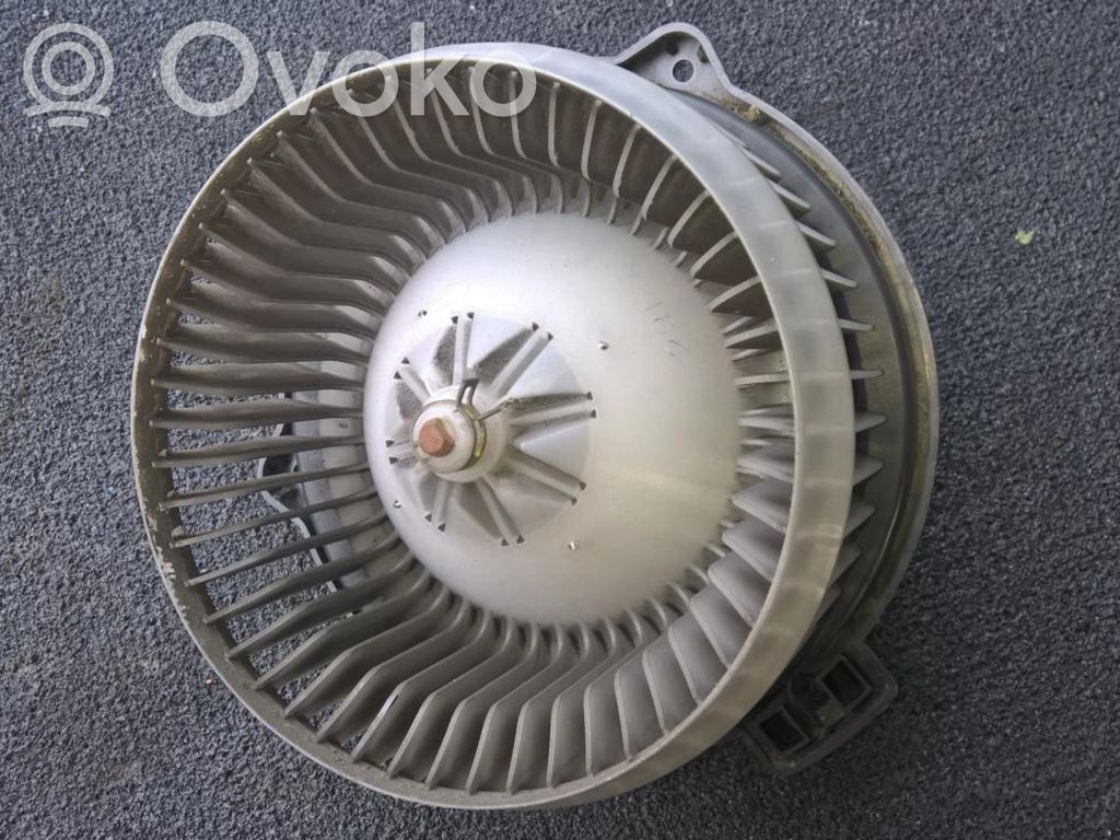 Suzuki Liana Heizungslüfter