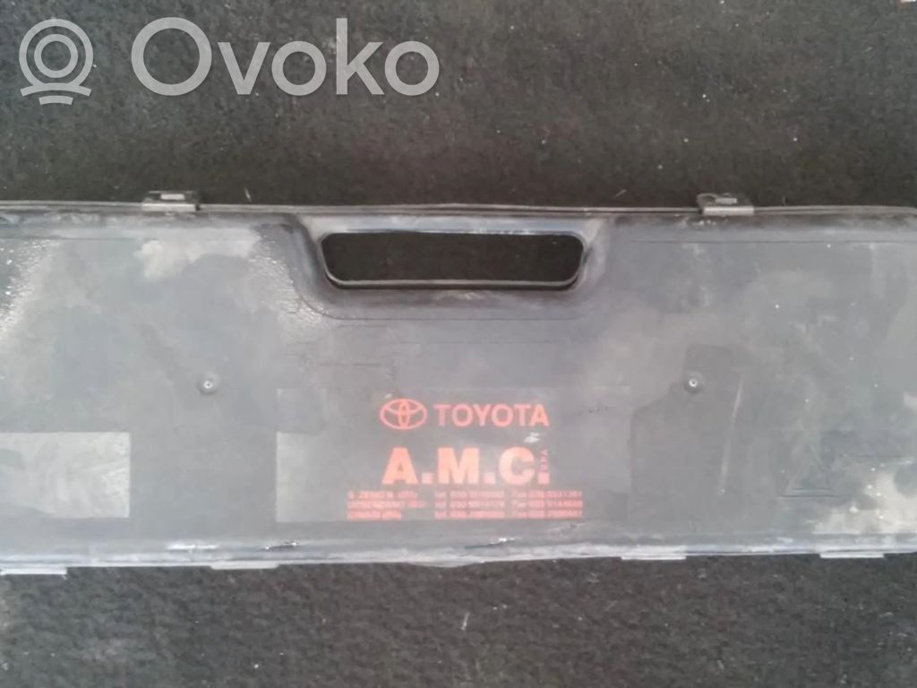 Toyota Camry Triunghi semnalizare 