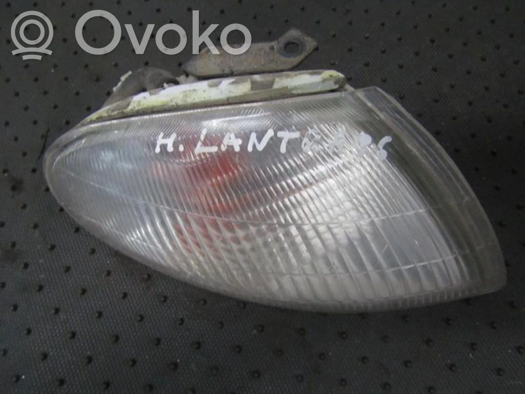 Hyundai Lantra II Kierunkowskaz przedni 