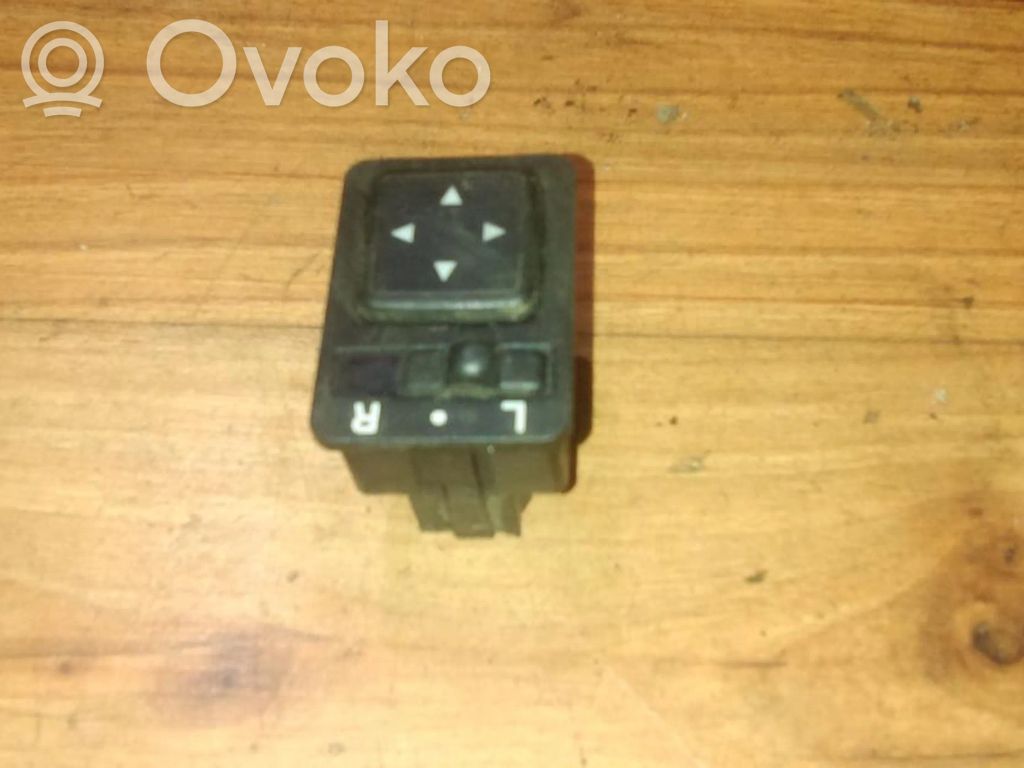 Mitsubishi Carisma Interruttore specchietto retrovisore 