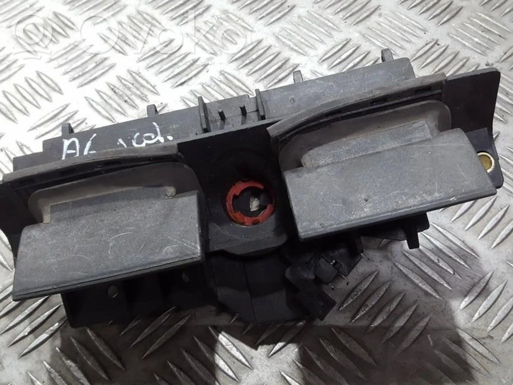 Audi A6 S6 C5 4B Maniglia esterna del portellone posteriore/bagagliaio