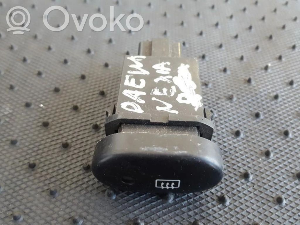 Daewoo Nexia Windscreen/window heater switch 