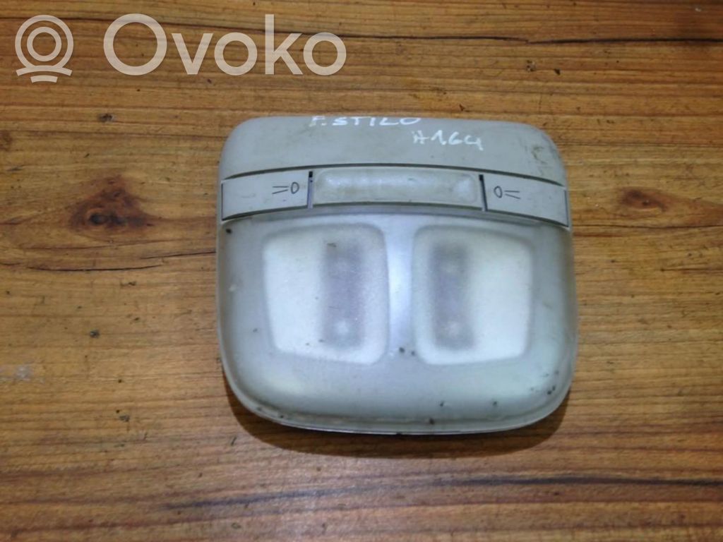 Fiat Stilo Lampka podsufitki tylna 