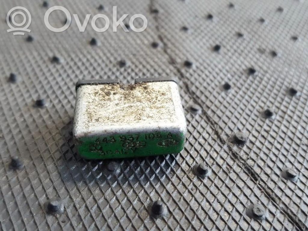 Otros relés   443937105A,30A12V,30A12V,443937105A