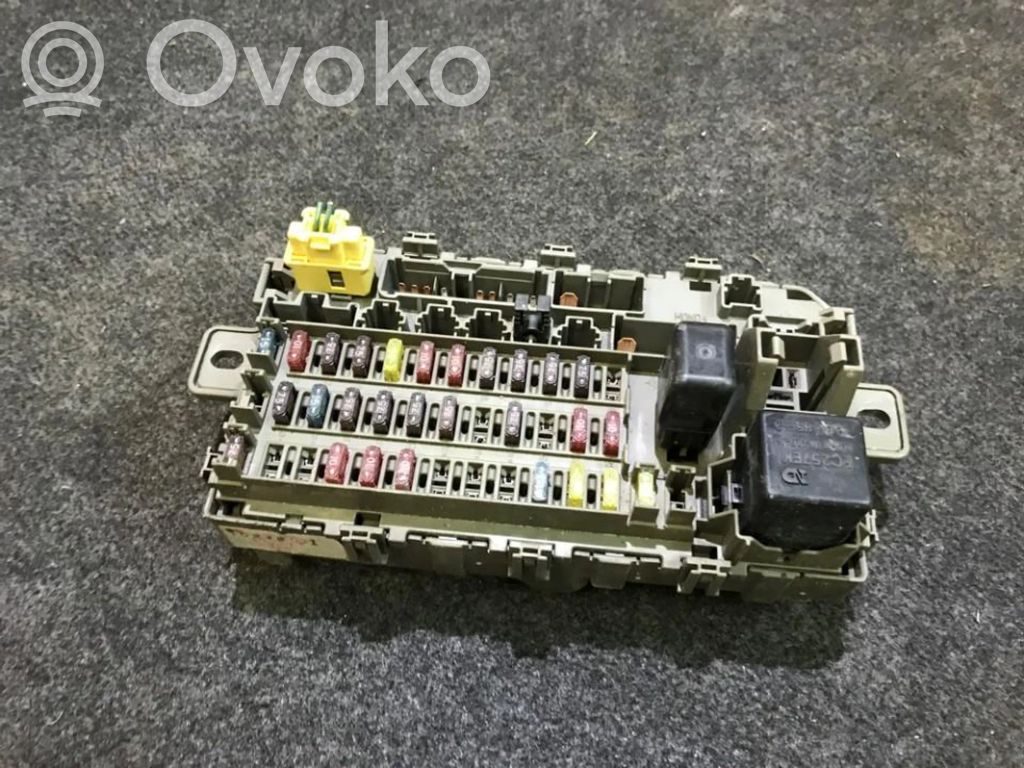 Honda Civic Skrzynka bezpieczników / Komplet 