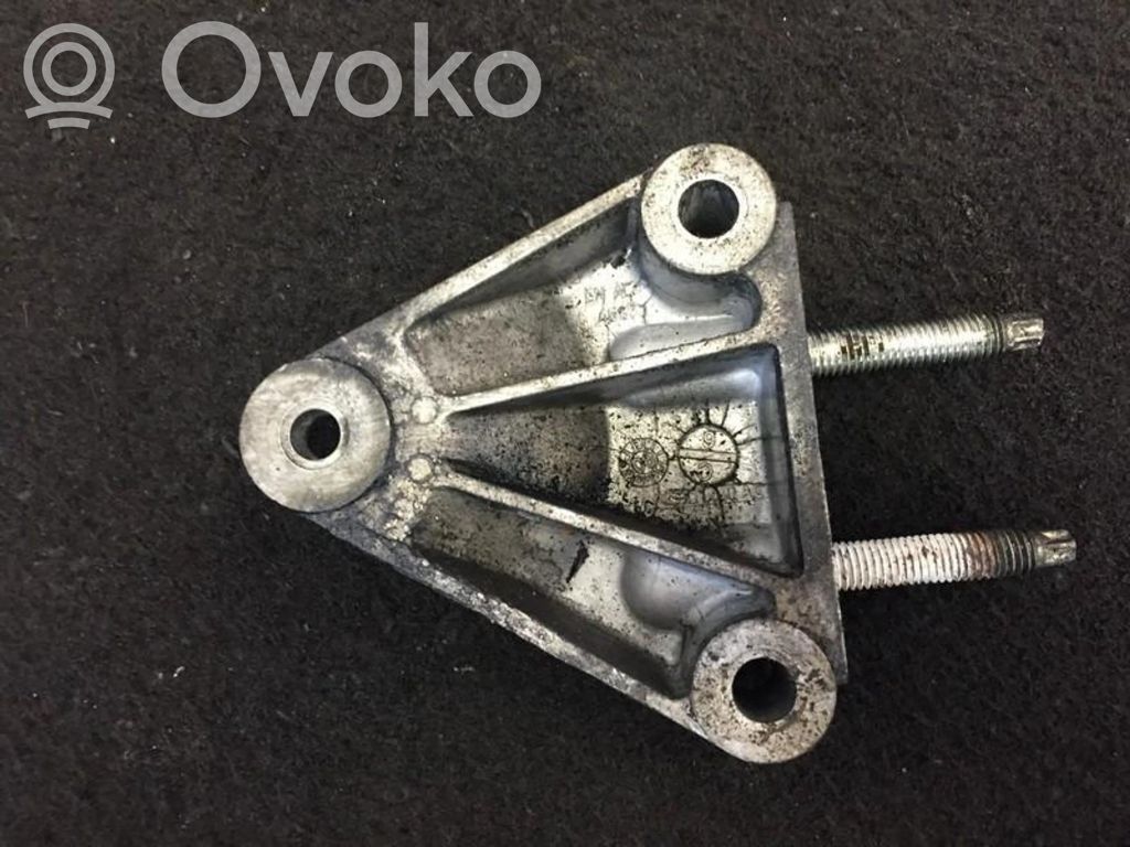 Ford Mondeo Mk III Supporto di montaggio del motore (usato) 