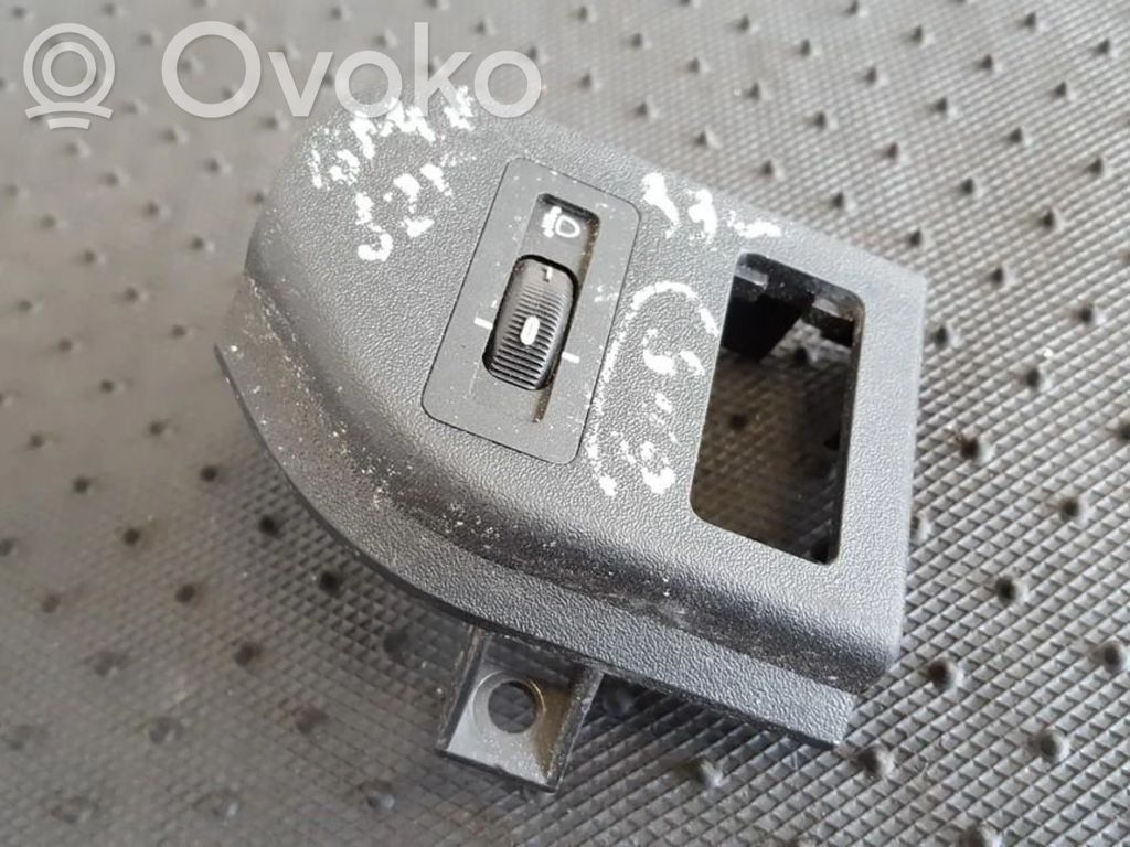 BMW 3 E30 Interruttore di regolazione livello altezza dei fari 