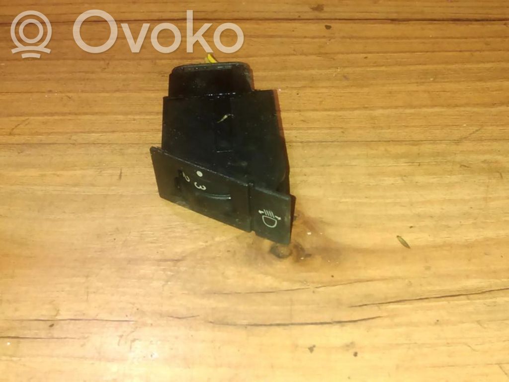 Peugeot 406 Interruttore di regolazione livello altezza dei fari